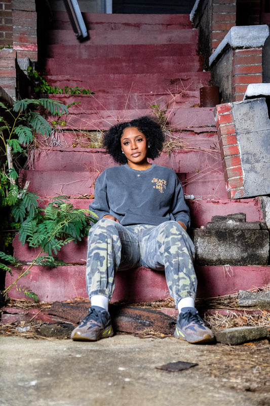 GRACE (PREMIUM SWEATSHIRT)